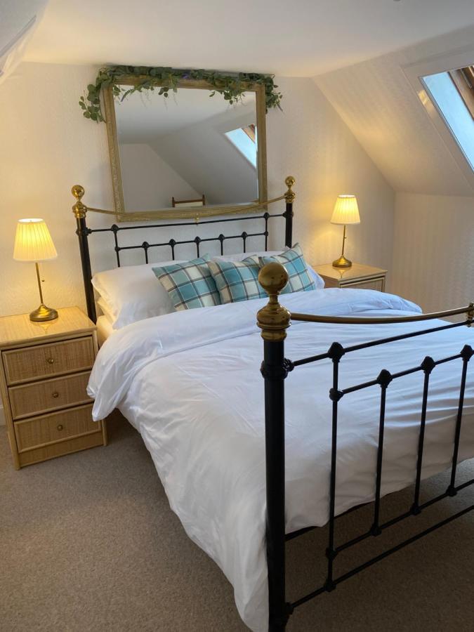 The Rannoch Nest, Kinloch Rannoch Apartment ภายนอก รูปภาพ